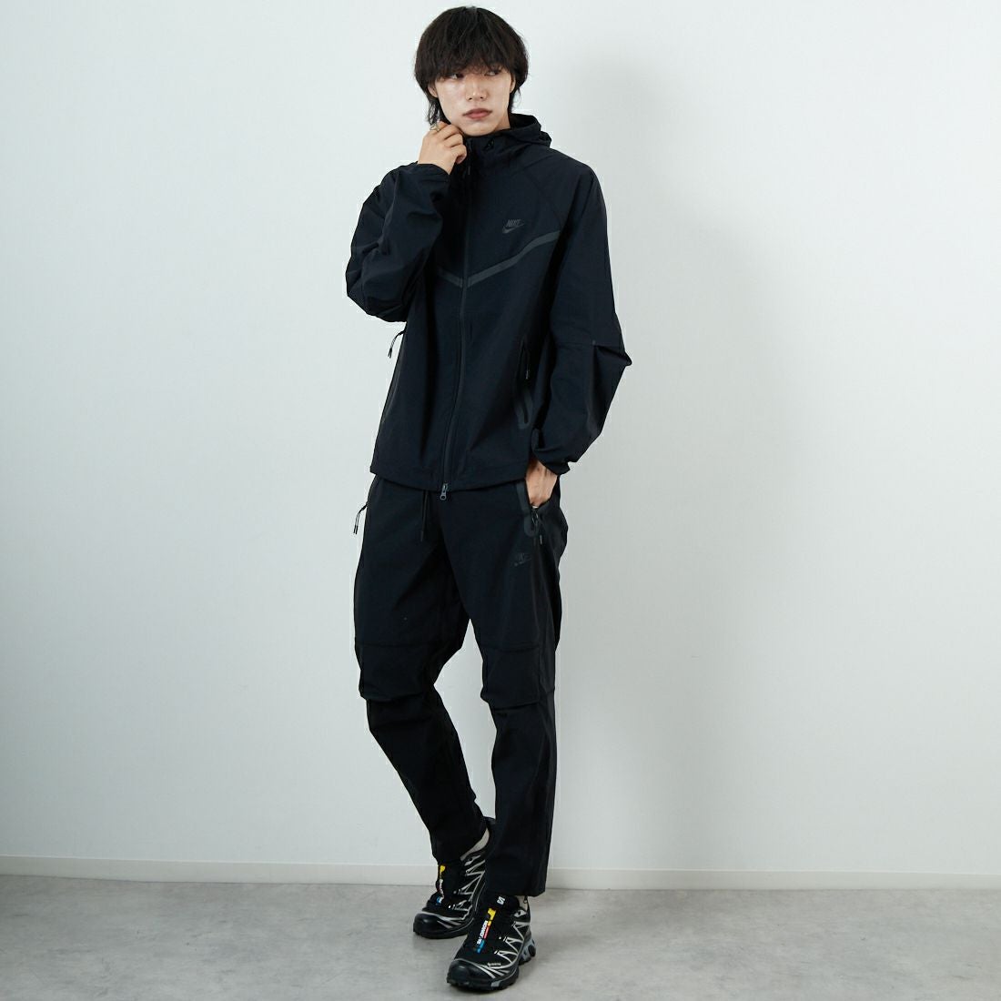 NIKE [ナイキ] テックウーブンパンツ [HM8242] 010 ﾌﾞﾗｯｸ &&モデル身長：179cm 着用サイズ：L&&