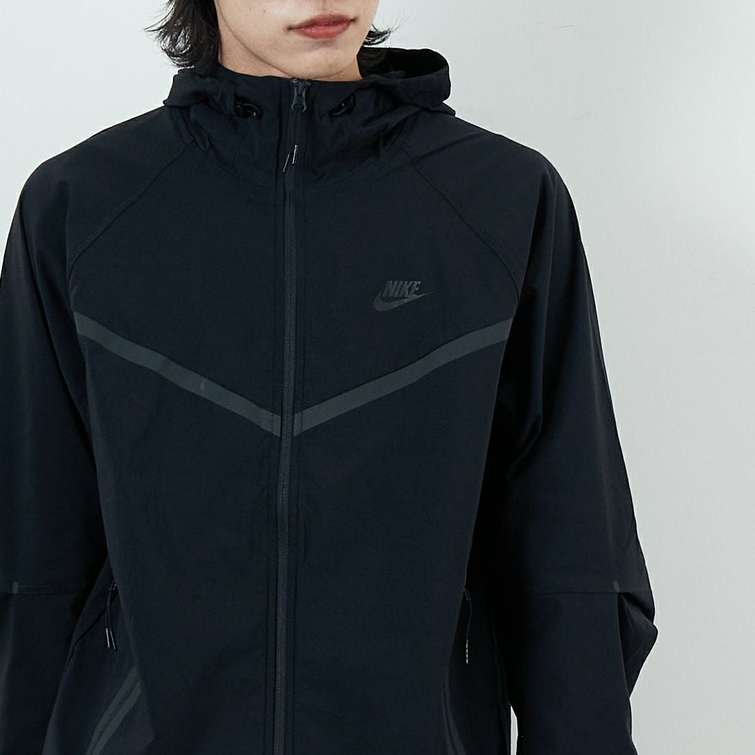 NIKE [ナイキ] ウィンドランナー フルジップウーブンジャケット [HM7152] 010 ﾌﾞﾗｯｸ &&モデル身長：179cm 着用サイズ：M&&