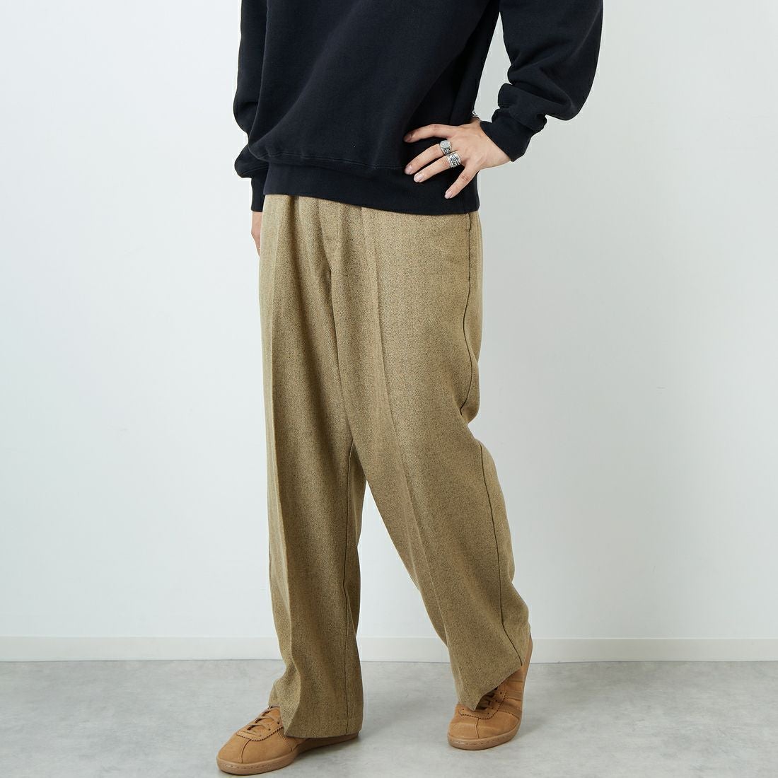 BEIGE&&モデル身長：179cm 着用サイズ：XL&&