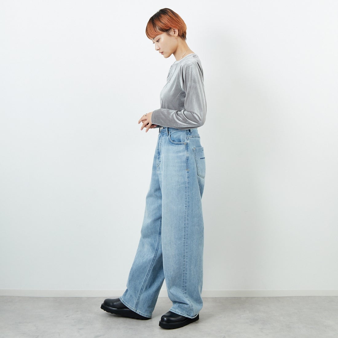 Jf Ready Made [ジェイエフレディメイド] カットベロアクルーネックTシャツ [3105101] 805 ｸﾞﾚｲ &&モデル身長：160cm 着用サイズ：F&&
