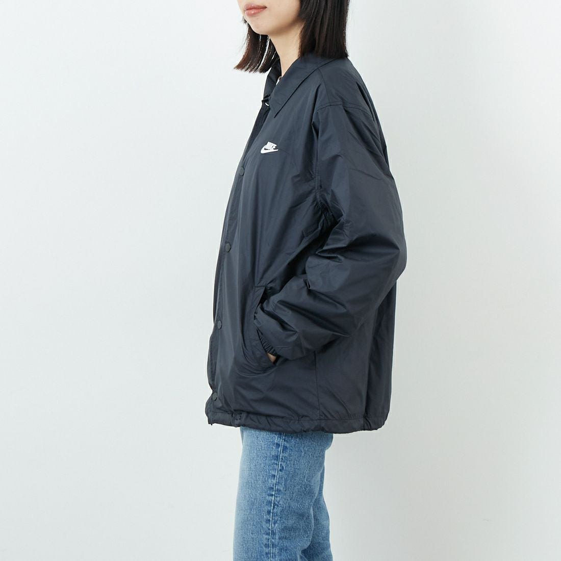 NIKE [ナイキ] コーチジャケット [FN3317] 010 ﾌﾞﾗｯｸ &&モデル身長：162cm 着用サイズ：S&&