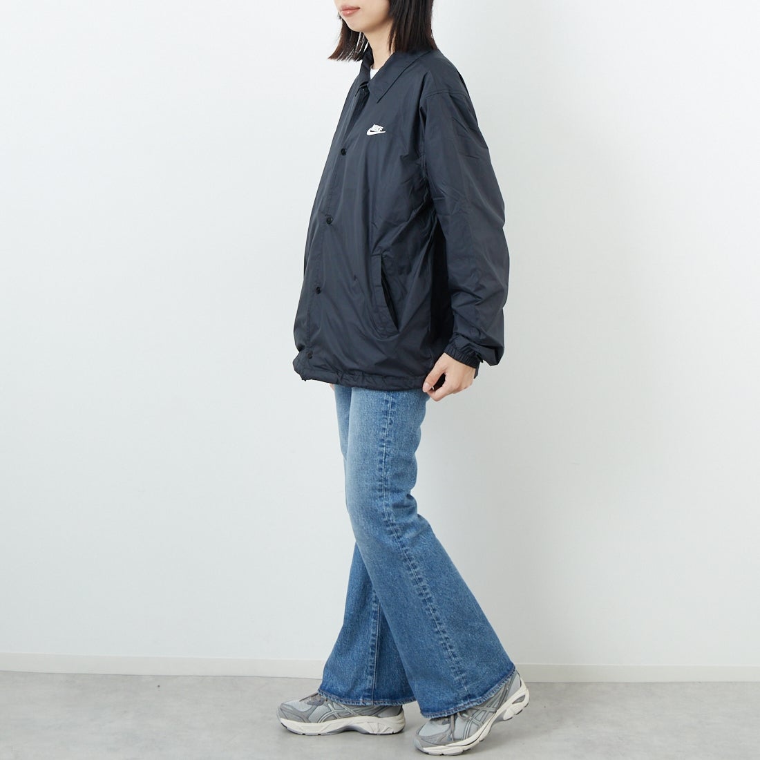 NIKE [ナイキ] コーチジャケット [FN3317] 010 ﾌﾞﾗｯｸ &&モデル身長：162cm 着用サイズ：S&&