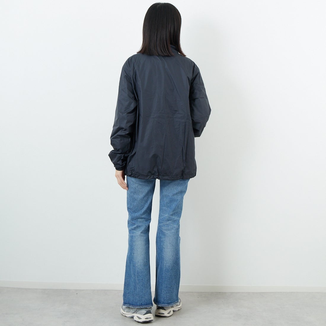 NIKE [ナイキ] コーチジャケット [FN3317] 010 ﾌﾞﾗｯｸ &&モデル身長：162cm 着用サイズ：S&&