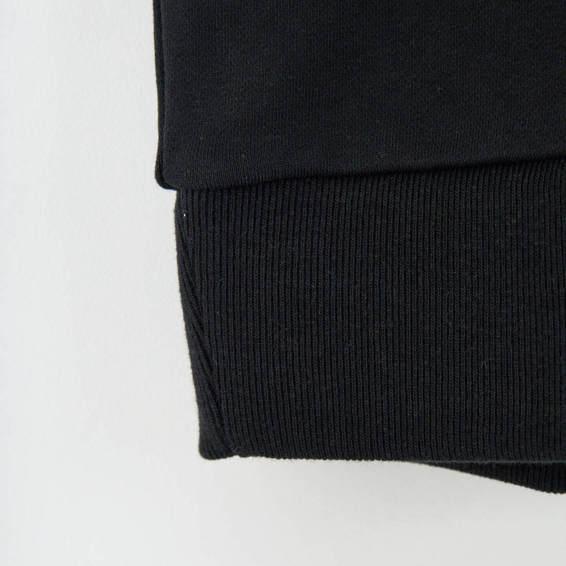 A.P.C. [アー・ペー・セー] Alfred クルーネックスウェット [MOLLETON-ALFRED] 99 NOIR