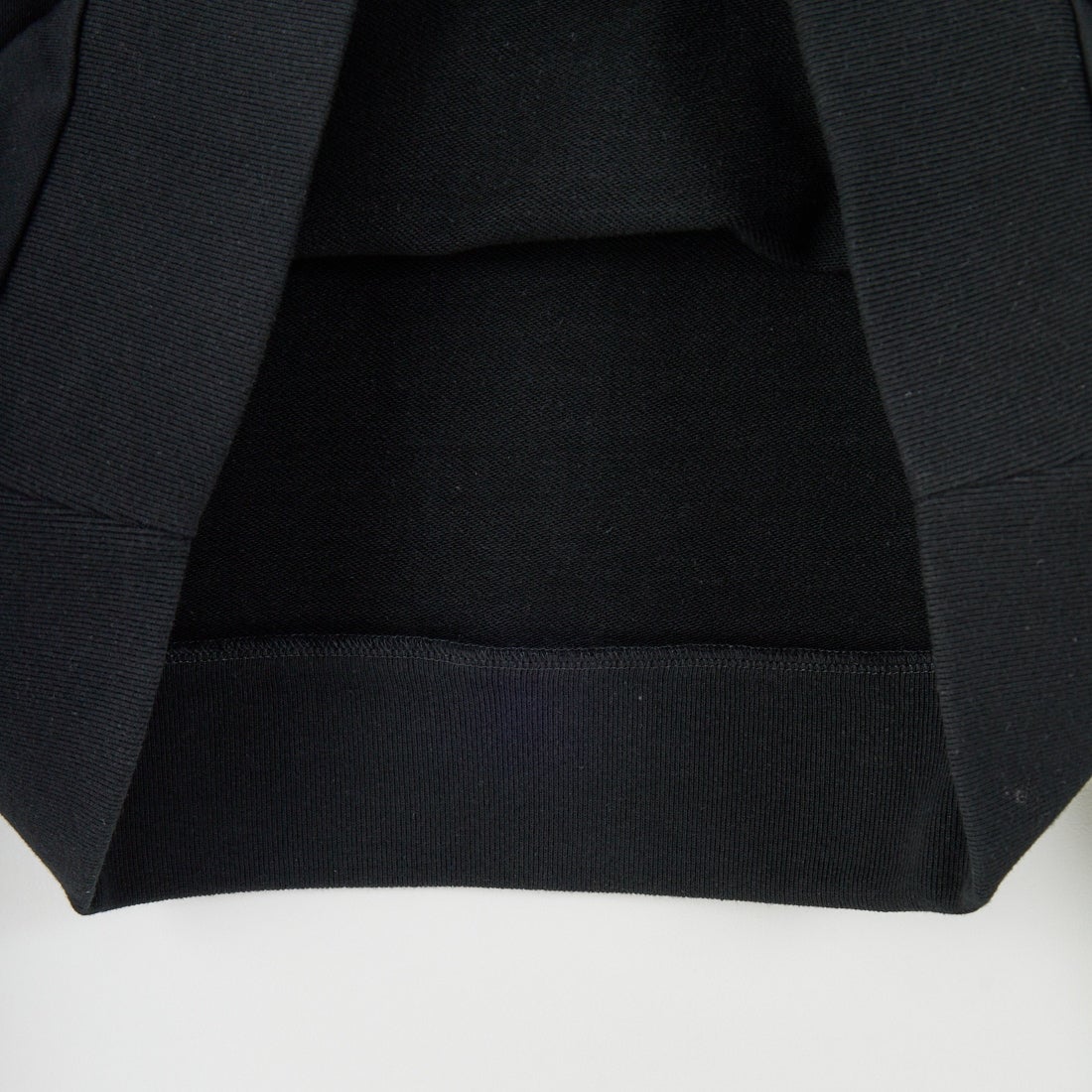 A.P.C. [アー・ペー・セー] Alfred クルーネックスウェット [MOLLETON-ALFRED] 99 NOIR