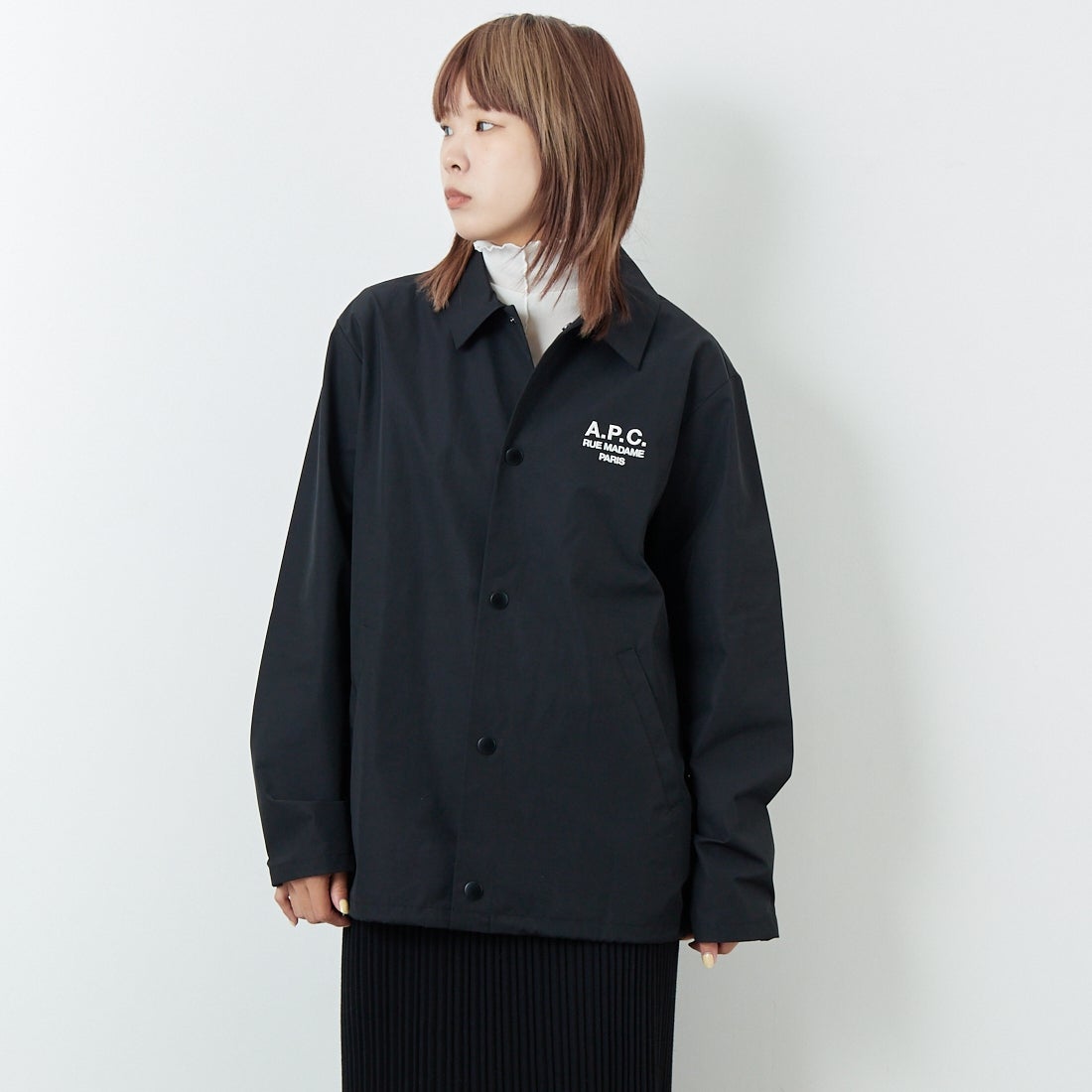 A.P.C. [アー・ペー・セー] Raymond ブルゾン [BLOUSON-RAYMOND] 99 NOIR &&モデル身長：167cm 着用サイズ：XS&&