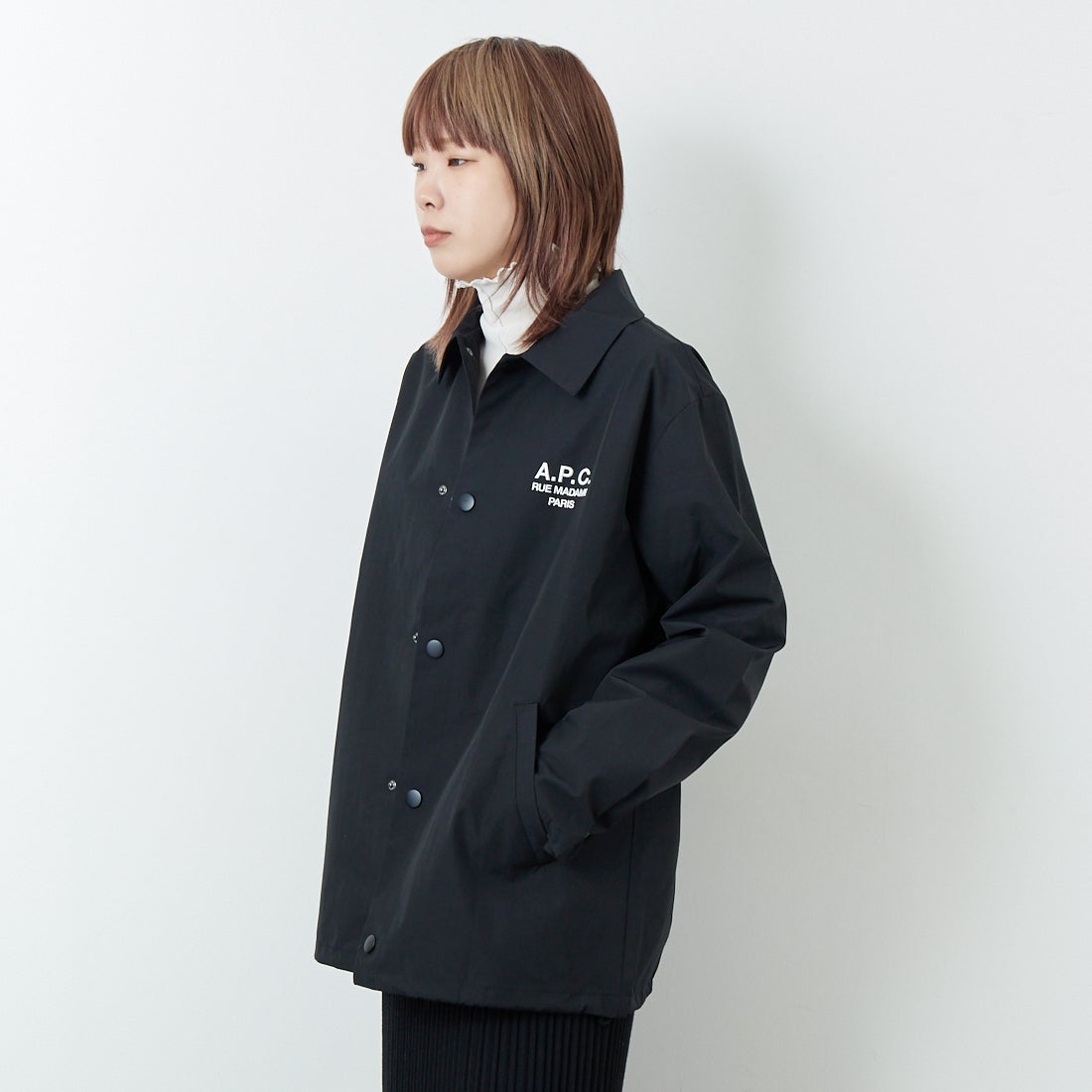 A.P.C. [アー・ペー・セー] Raymond ブルゾン [BLOUSON-RAYMOND] 99 NOIR &&モデル身長：167cm 着用サイズ：XS&&