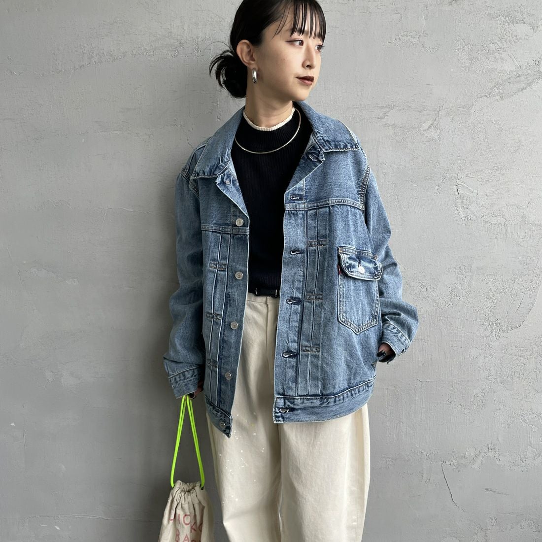 LEVI'S [リーバイス] TYPE2 トラッカージャケット [A7632-00] 14 BLUE SK &&モデル身長：150cm 着用サイズ：S&&