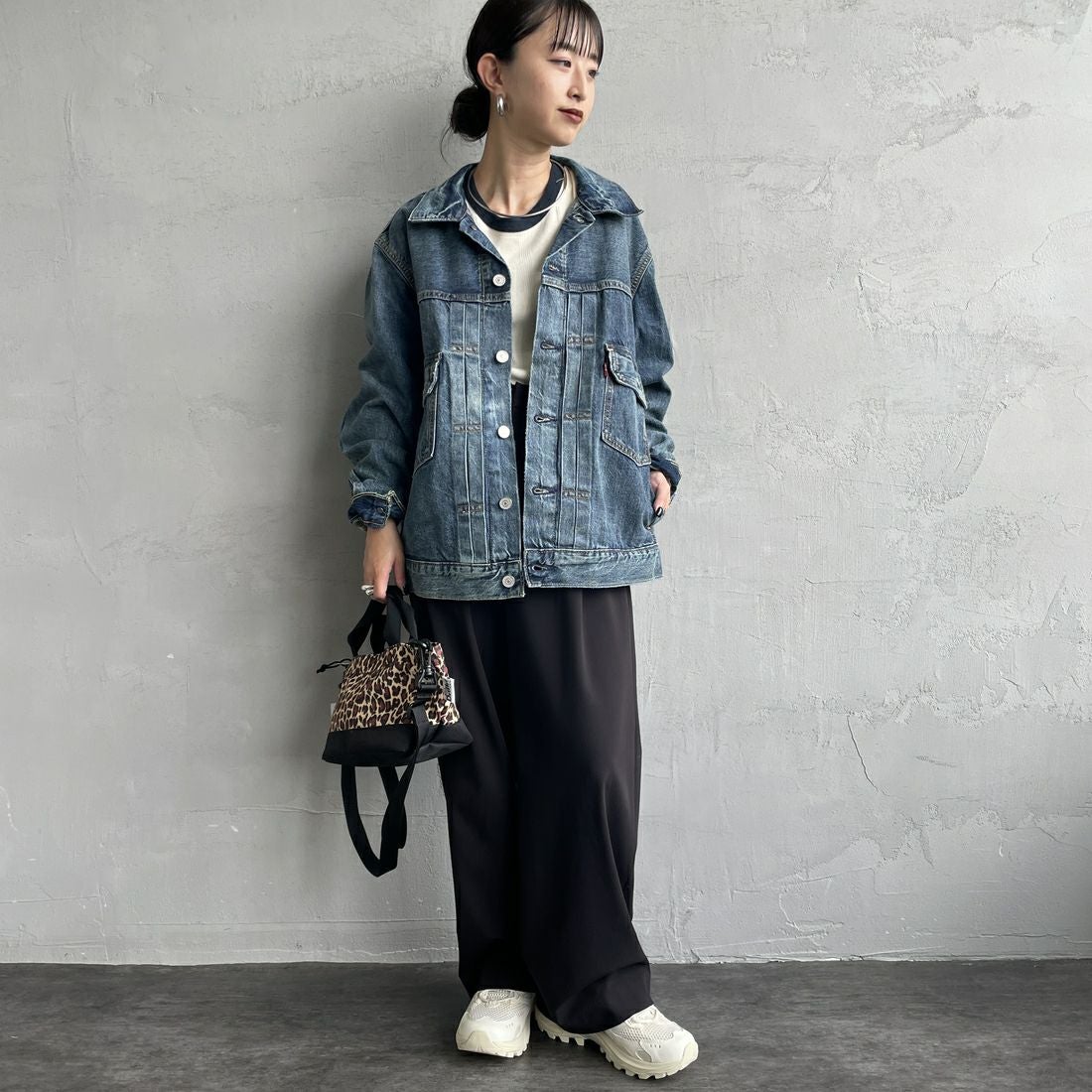 LEVI'S [リーバイス] TYPE2 トラッカージャケット [A7632-00] 13 GLOOMY &&モデル身長：150cm 着用サイズ：S&&
