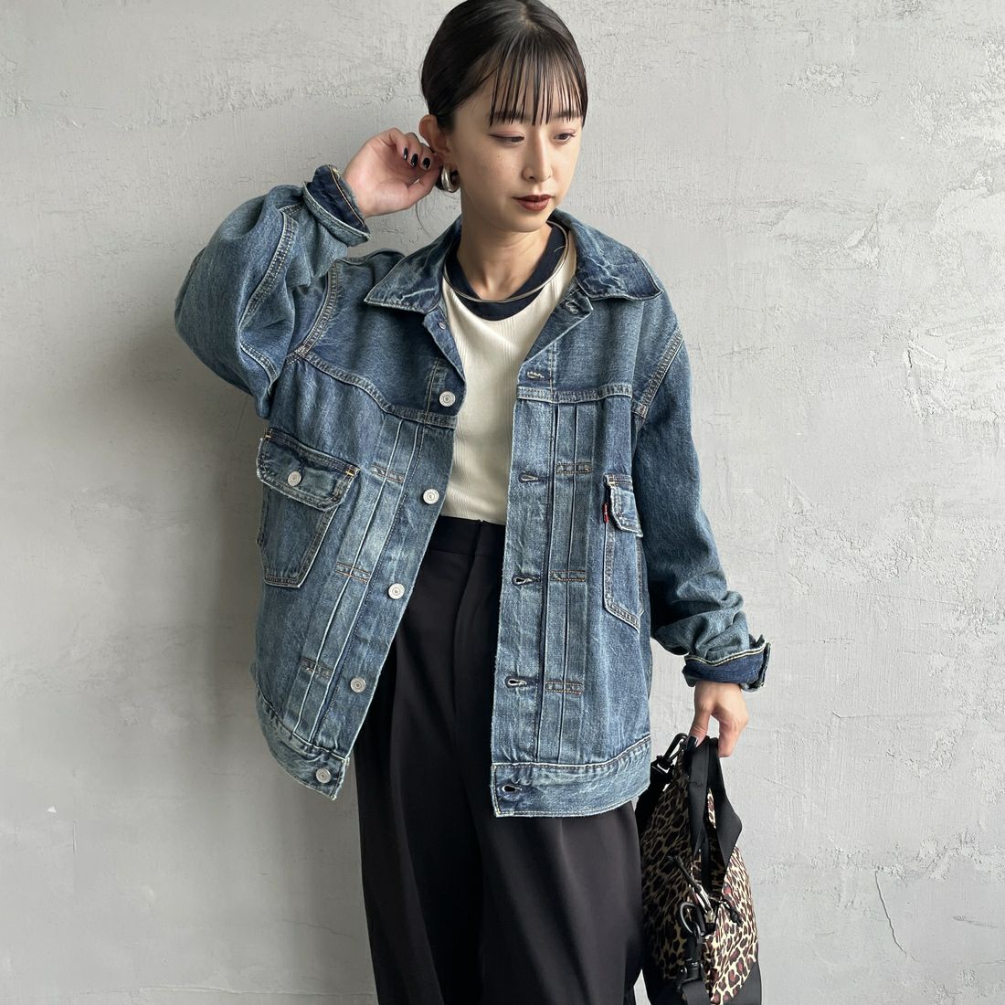 LEVI'S [リーバイス] TYPE2 トラッカージャケット [A7632-00] 13 GLOOMY &&モデル身長：150cm 着用サイズ：S&&