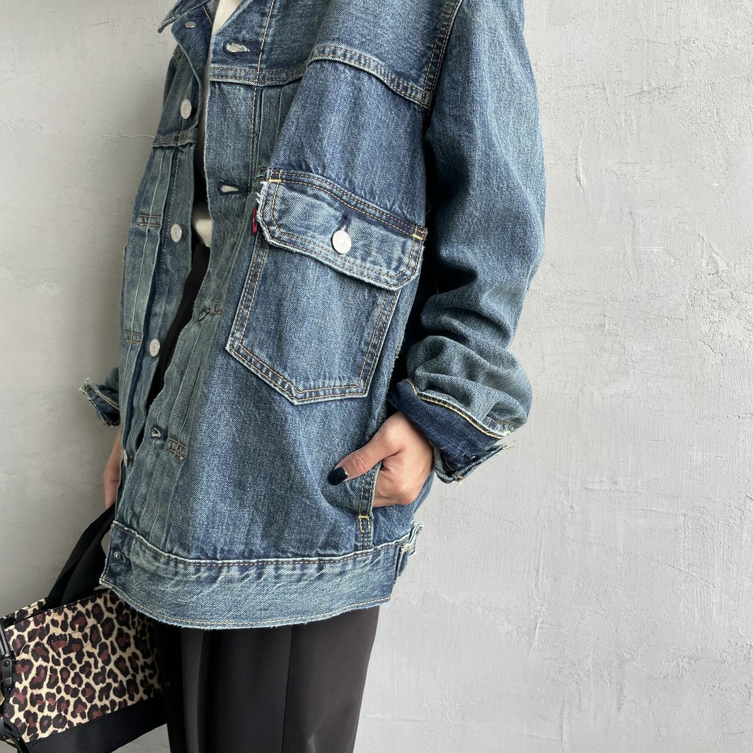 LEVI'S [リーバイス] TYPE2 トラッカージャケット [A7632-00] 13 GLOOMY &&モデル身長：150cm 着用サイズ：S&&