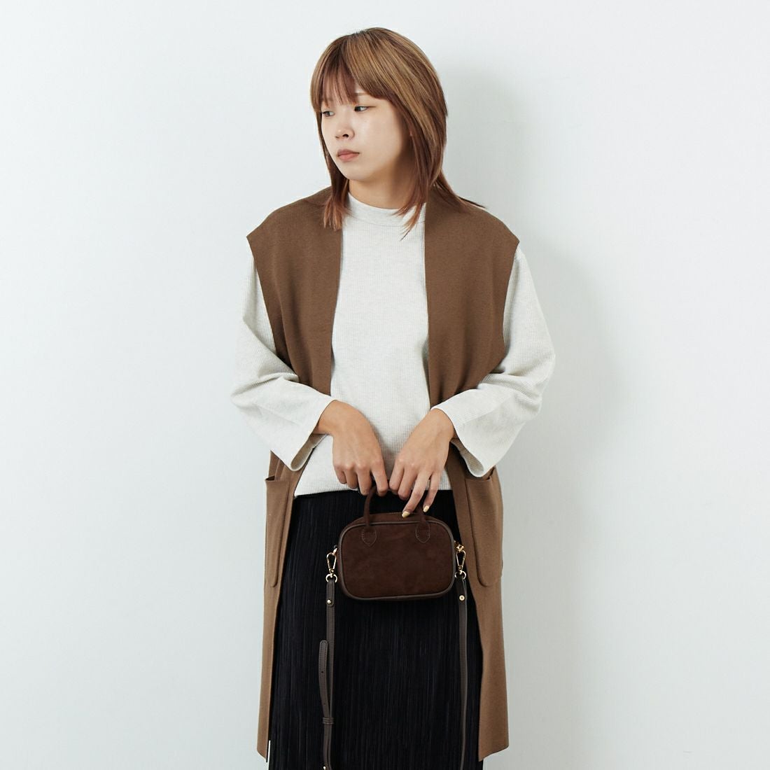 Jf Ready Made [ジェイエフレディメイド] 総針編み 前開きベスト [3105204] 701 ﾌﾞﾗｳﾝ &&モデル身長：167cm 着用サイズ：F&&