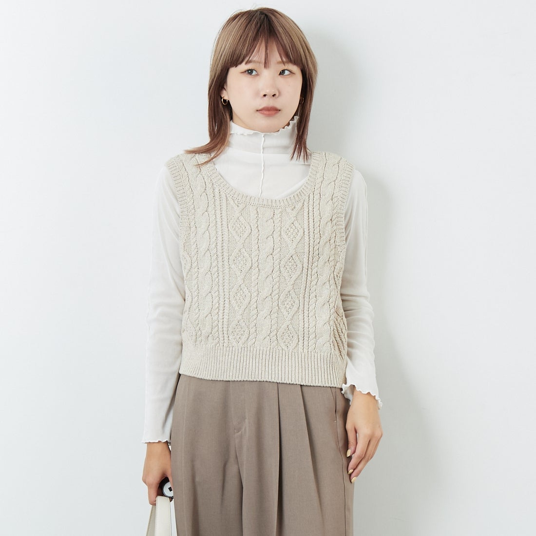 711 Lﾍﾞｰｼﾞ&&モデル身長：167cm 着用サイズ：F&&