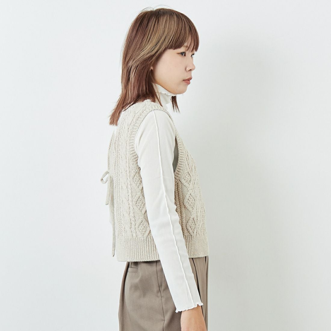 Jf Ready Made [ジェイエフレディメイド] 2WAYケーブルニットベスト [3105201] 711 Lﾍﾞｰｼﾞ &&モデル身長：167cm 着用サイズ：F&&