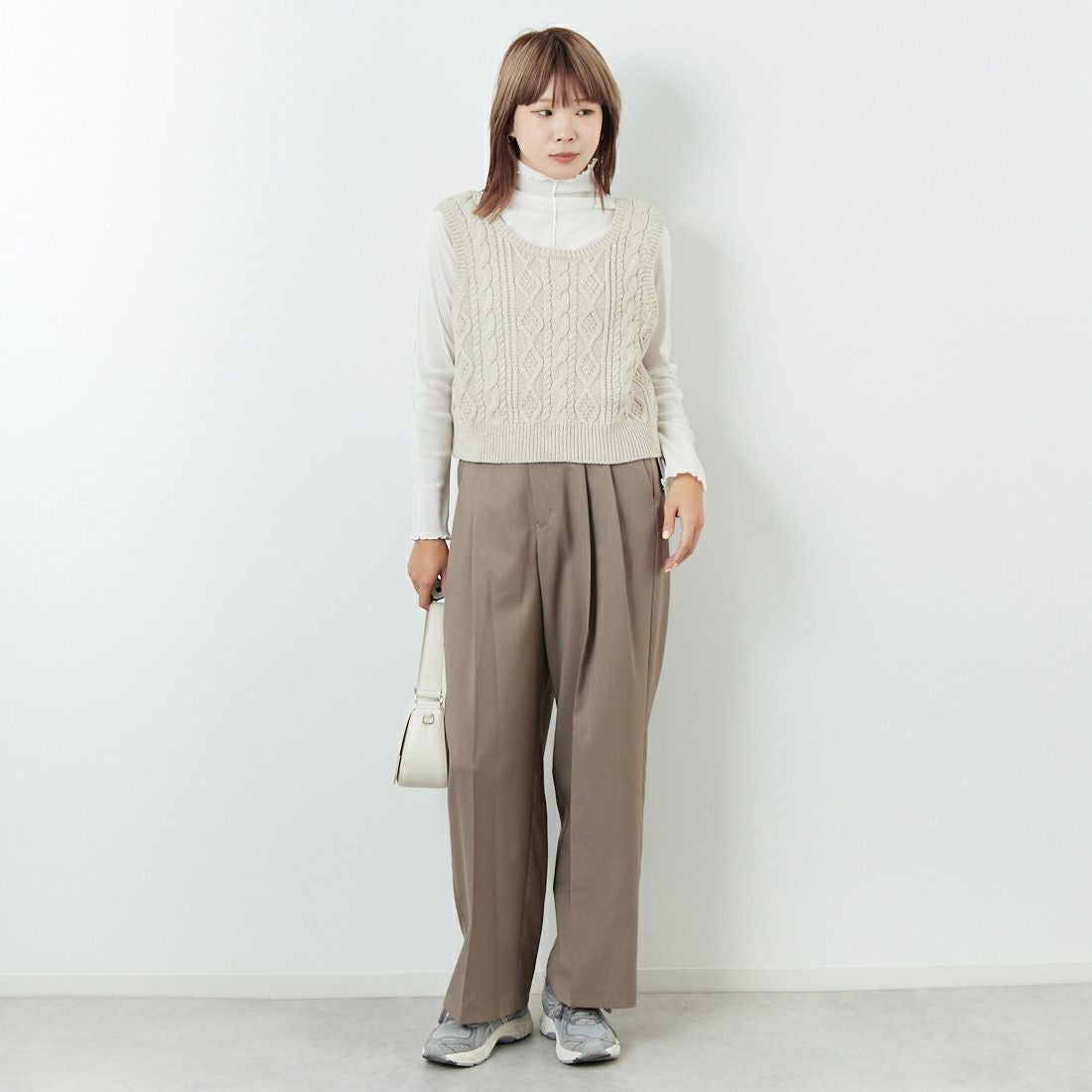 Jf Ready Made [ジェイエフレディメイド] 2WAYケーブルニットベスト [3105201] 711 Lﾍﾞｰｼﾞ &&モデル身長：167cm 着用サイズ：F&&