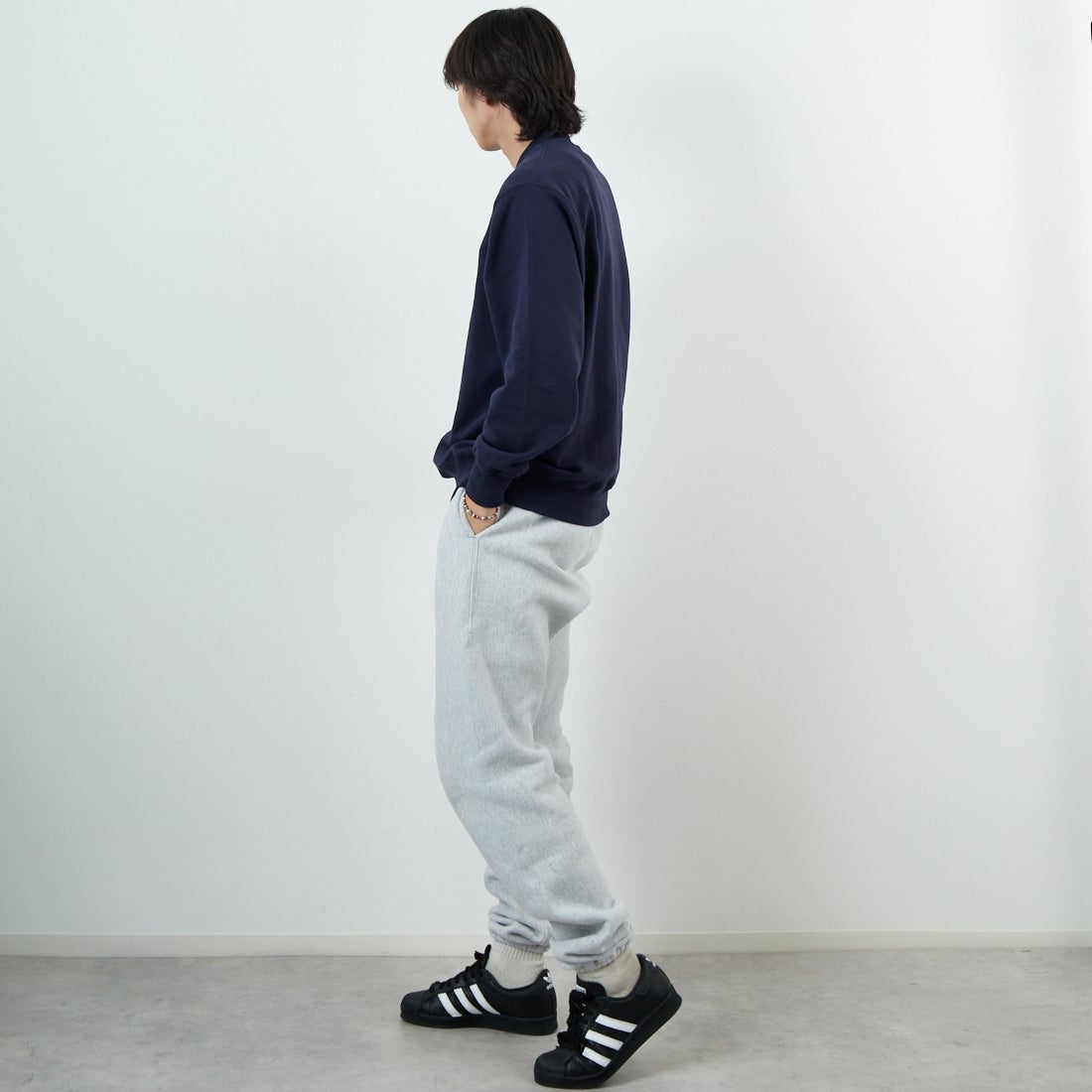 L.L.BEAN [エルエルビーン] SMITHFIELD クルーネックスウェットシャツ [5475-1037] 67 NAVY &&モデル身長：179cm 着用サイズ：M&&