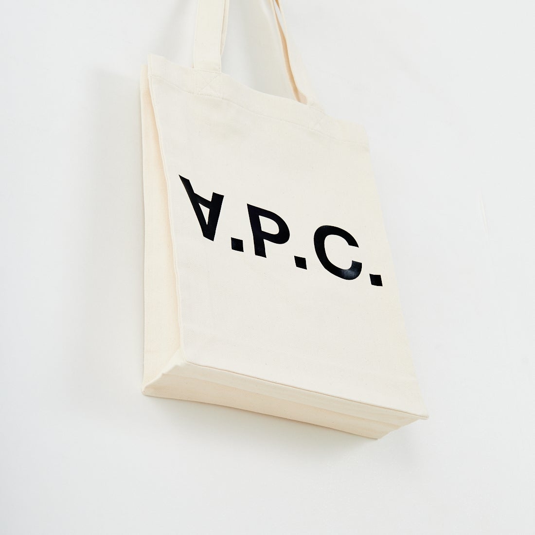 A.P.C. [アー・ペー・セー] LAURE デニムトートバッグ [TOTE-LAURE-BLACK-LOG] 91 ECRU