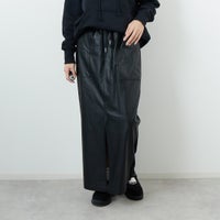 BLACK&&モデル身長：162cm 着用サイズ：F&&