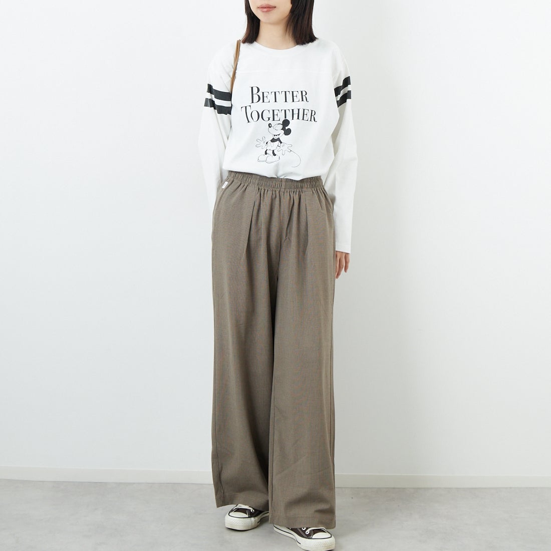 SOMETHING [サムシング] ウエストゴムSLワイドパンツ [SN9005] 5916 BEG &&モデル身長：162cm 着用サイズ：F&&