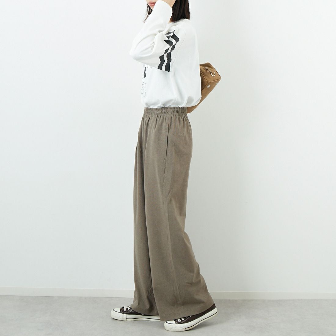 SOMETHING [サムシング] ウエストゴムSLワイドパンツ [SN9005] 5916 BEG &&モデル身長：162cm 着用サイズ：F&&