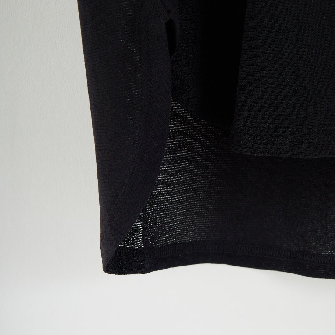 CHIGNON [シニヨン] シアーフーディプルオーバー [8654-086KK] BLACK