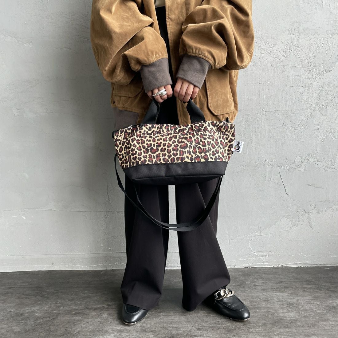 Drifter [ドリフター] ワイドトートバッグ [DFV4670] 77 LEO/BLK