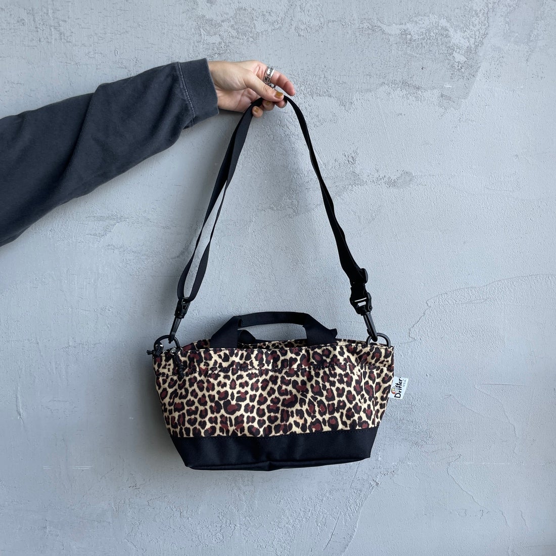 Drifter [ドリフター] ワイドトートバッグ [DFV4670] 77 LEO/BLK