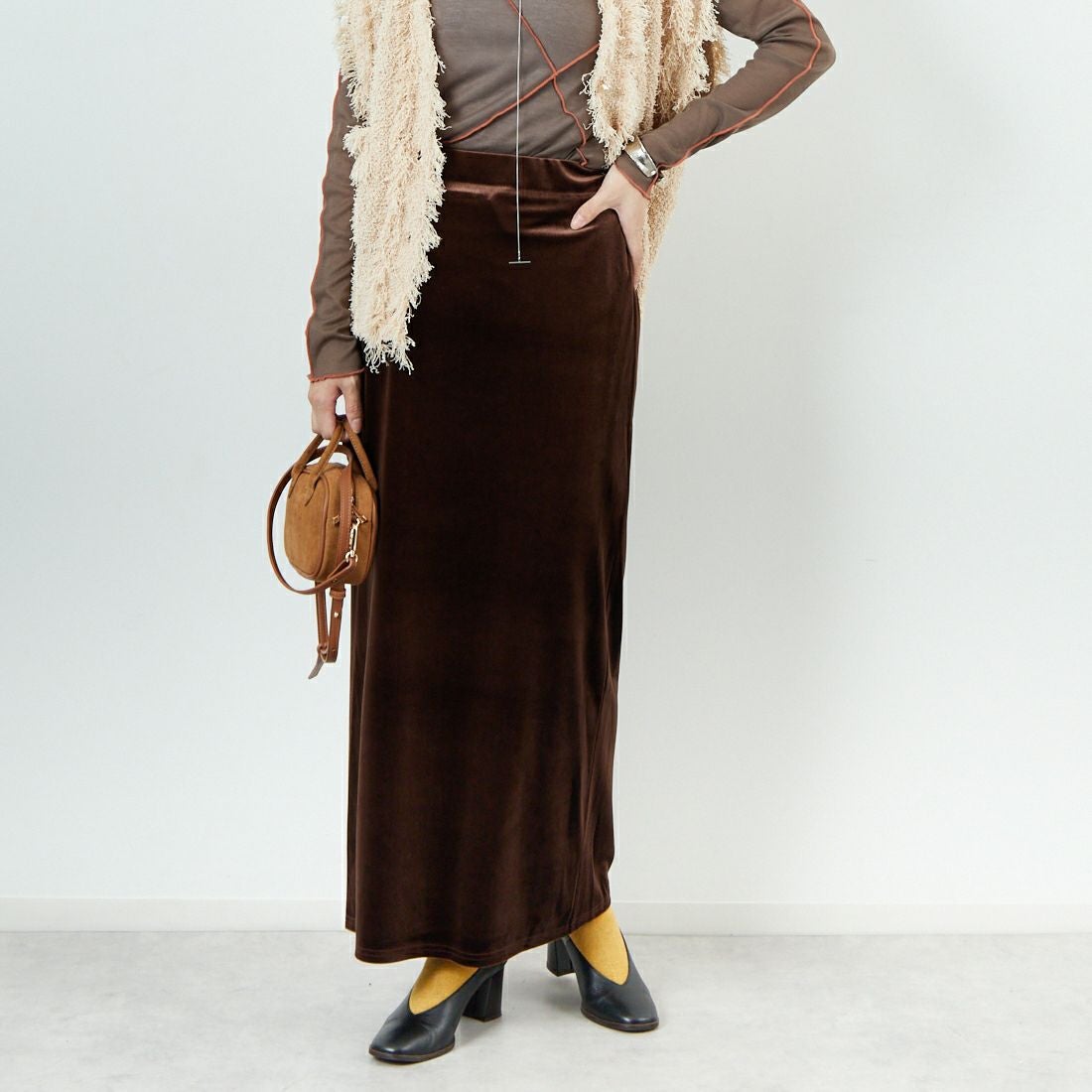 BROWN &&モデル身長：162cm 着用サイズ：36&&