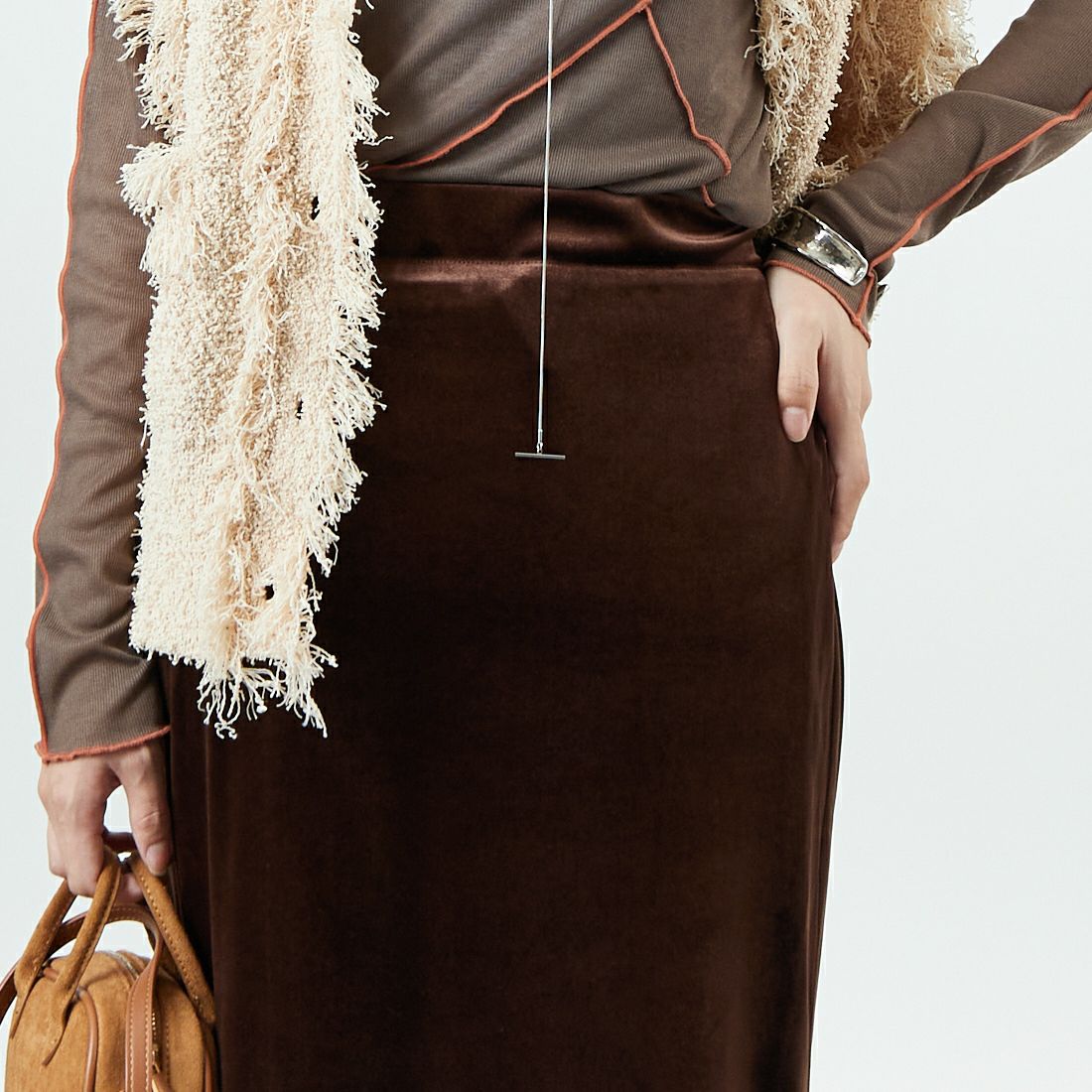 USINE [ユジーヌ] ベロアタイトスカート [IN2-SK-5] BROWN &&モデル身長：162cm 着用サイズ：36&&