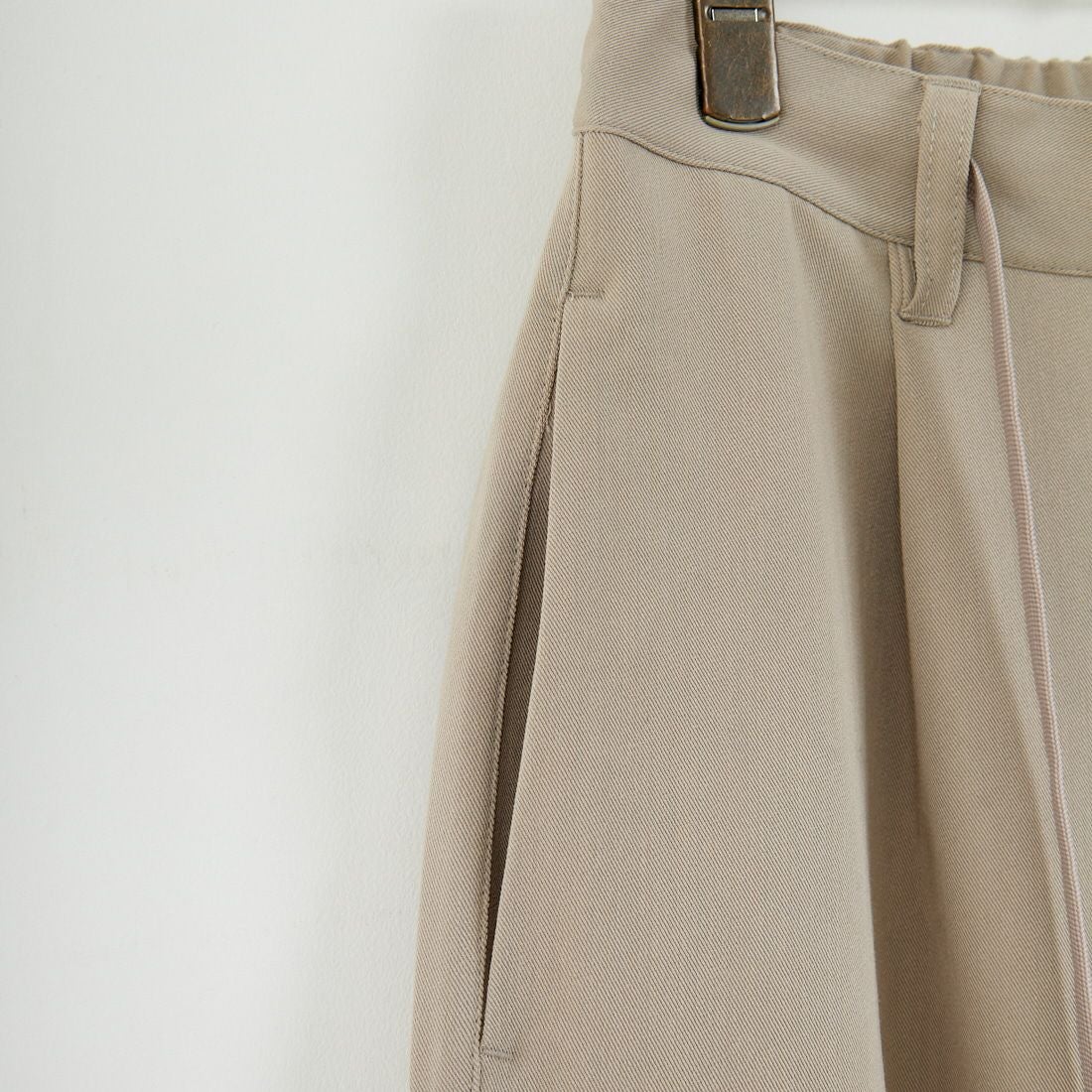 Noir Fabrik [ヌワールファブリック] ウエストドロー付カーブイージーパンツ [IN17-PT-5] KHK BEIGE