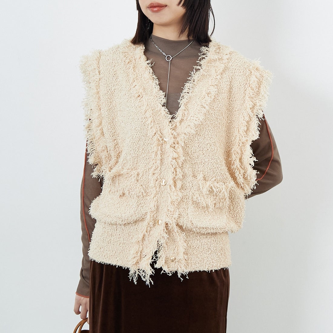 Margaux vintage [マルゴーヴィンテージ] ニットベスト [MG-KN-25068-A] BEIGE &&モデル身長：162cm 着用サイズ：F&&