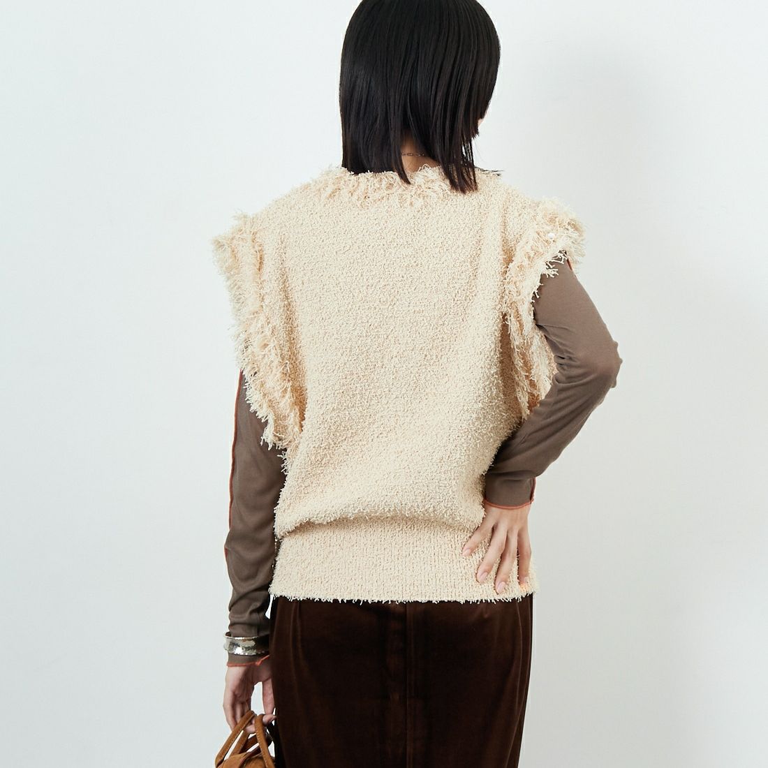 Margaux vintage [マルゴーヴィンテージ] ニットベスト [MG-KN-25068-A] BEIGE &&モデル身長：162cm 着用サイズ：F&&