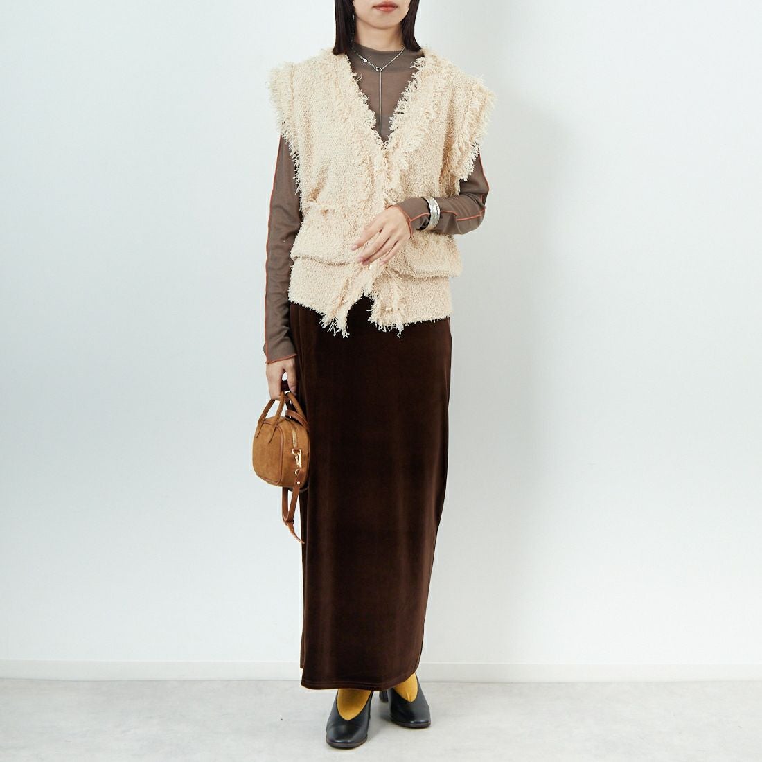 Margaux vintage [マルゴーヴィンテージ] ニットベスト [MG-KN-25068-A] BEIGE &&モデル身長：162cm 着用サイズ：F&&