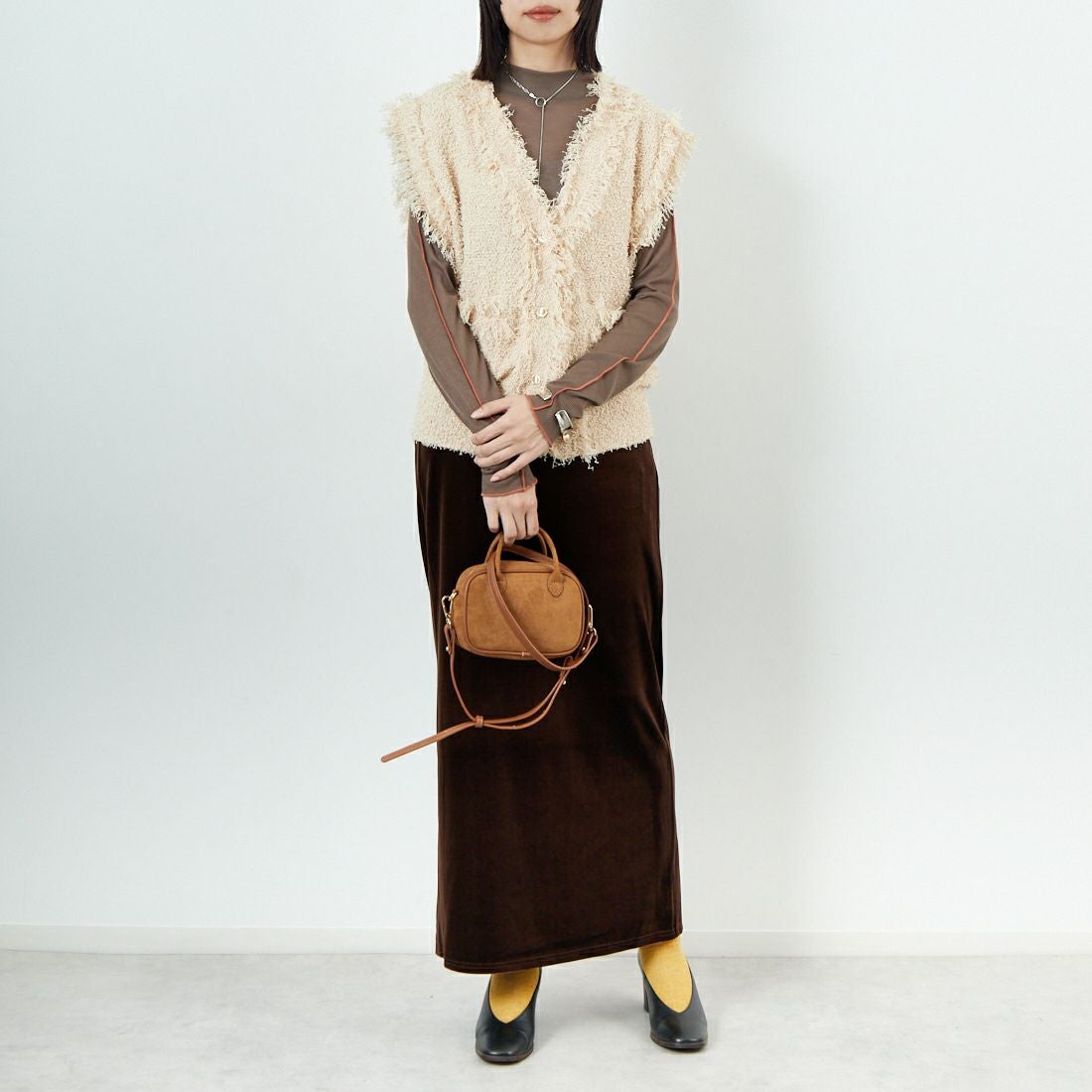 Margaux vintage [マルゴーヴィンテージ] ニットベスト [MG-KN-25068-A] BEIGE &&モデル身長：162cm 着用サイズ：F&&