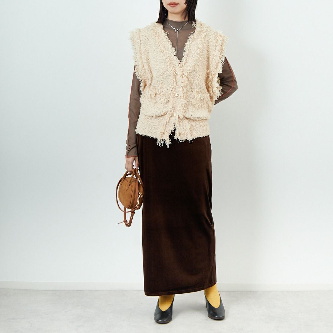 Margaux vintage [マルゴーヴィンテージ] ニットベスト [MG-KN-25068-A] BEIGE &&モデル身長：162cm 着用サイズ：F&&