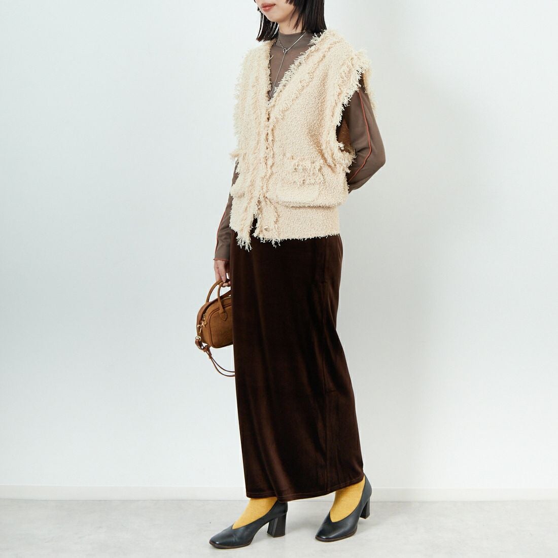 Margaux vintage [マルゴーヴィンテージ] ニットベスト [MG-KN-25068-A] BEIGE &&モデル身長：162cm 着用サイズ：F&&