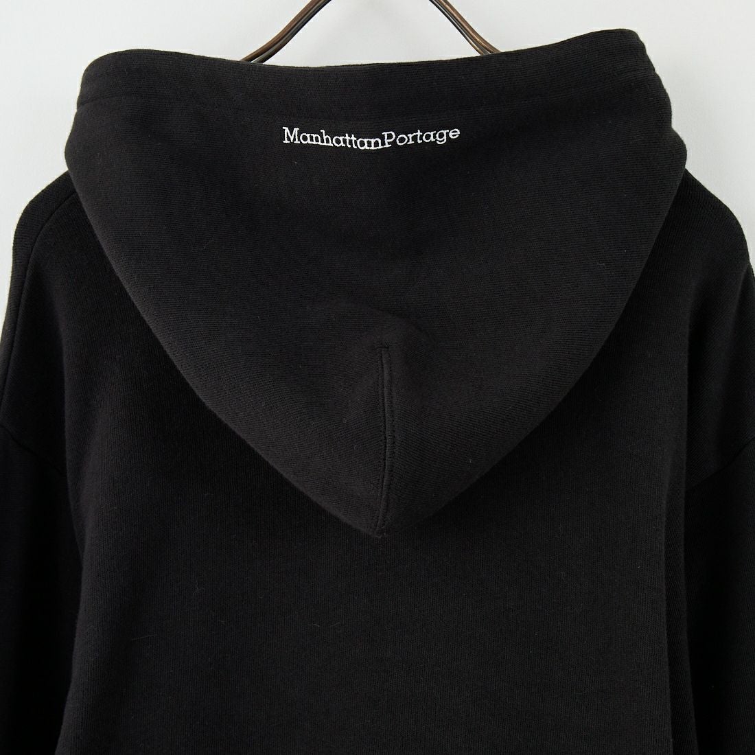 MANHATTAN PORTAGE [マンハッタンポーテージ] ロゴ刺繍スウェットフーディ [MP-M599] 09 BLACK