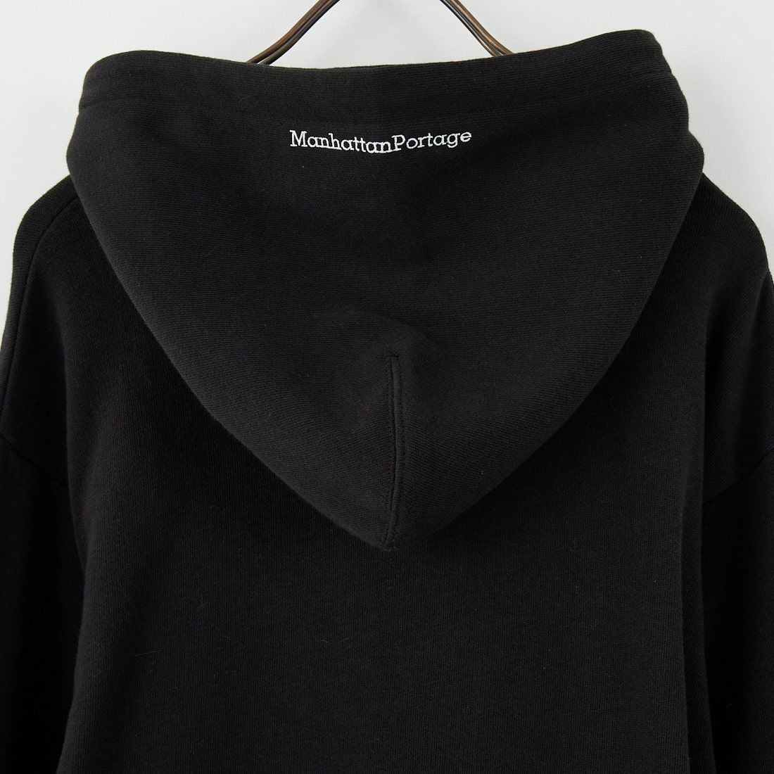 MANHATTAN PORTAGE [マンハッタンポーテージ] ロゴ刺繍スウェットフーディ [MP-M599] 09 BLACK