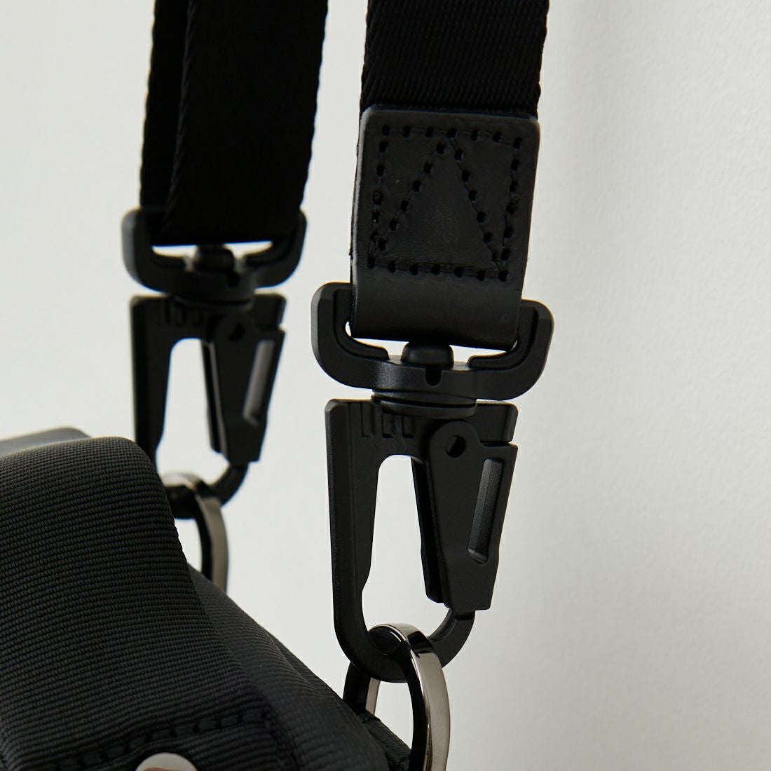 MARK & LONA [マークアンドロナ] 3WAYポーチバッグ [MVS-5C-SB43] BLACK