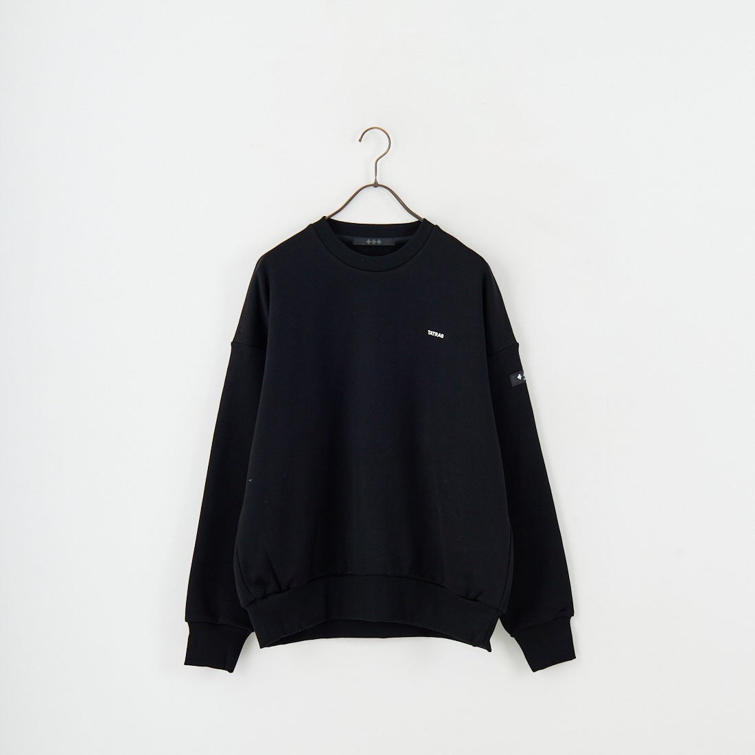 TATRAS [タトラス] 別注 LANIS ワンポイントロゴ クルーネックスウェット [MJXA0466063968-JF] 01 BLACK