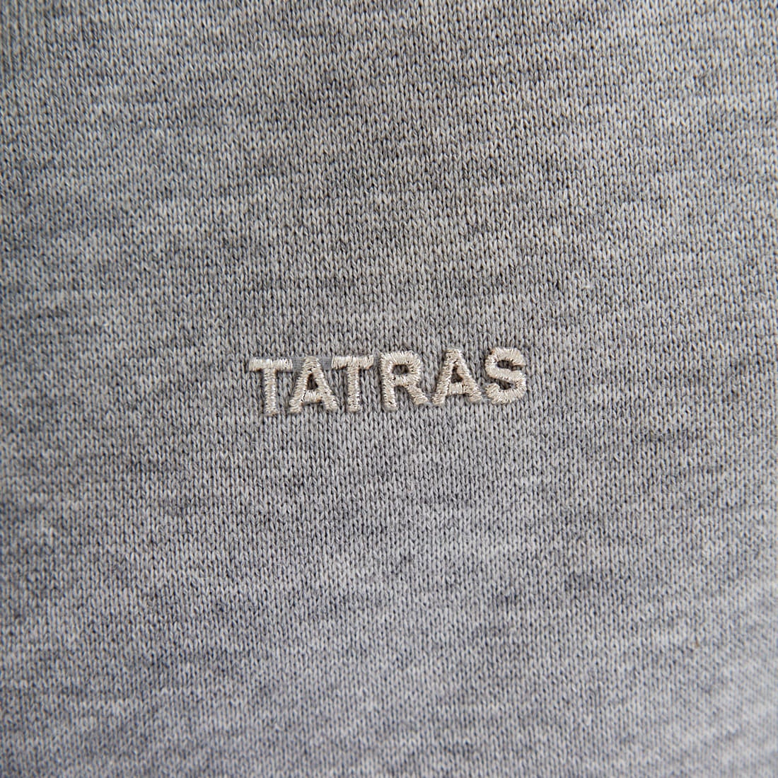 TATRAS [タトラス] 別注 LANIS ワンポイントロゴ クルーネックスウェット [MJXA0466063968-JF] 07 GRAY