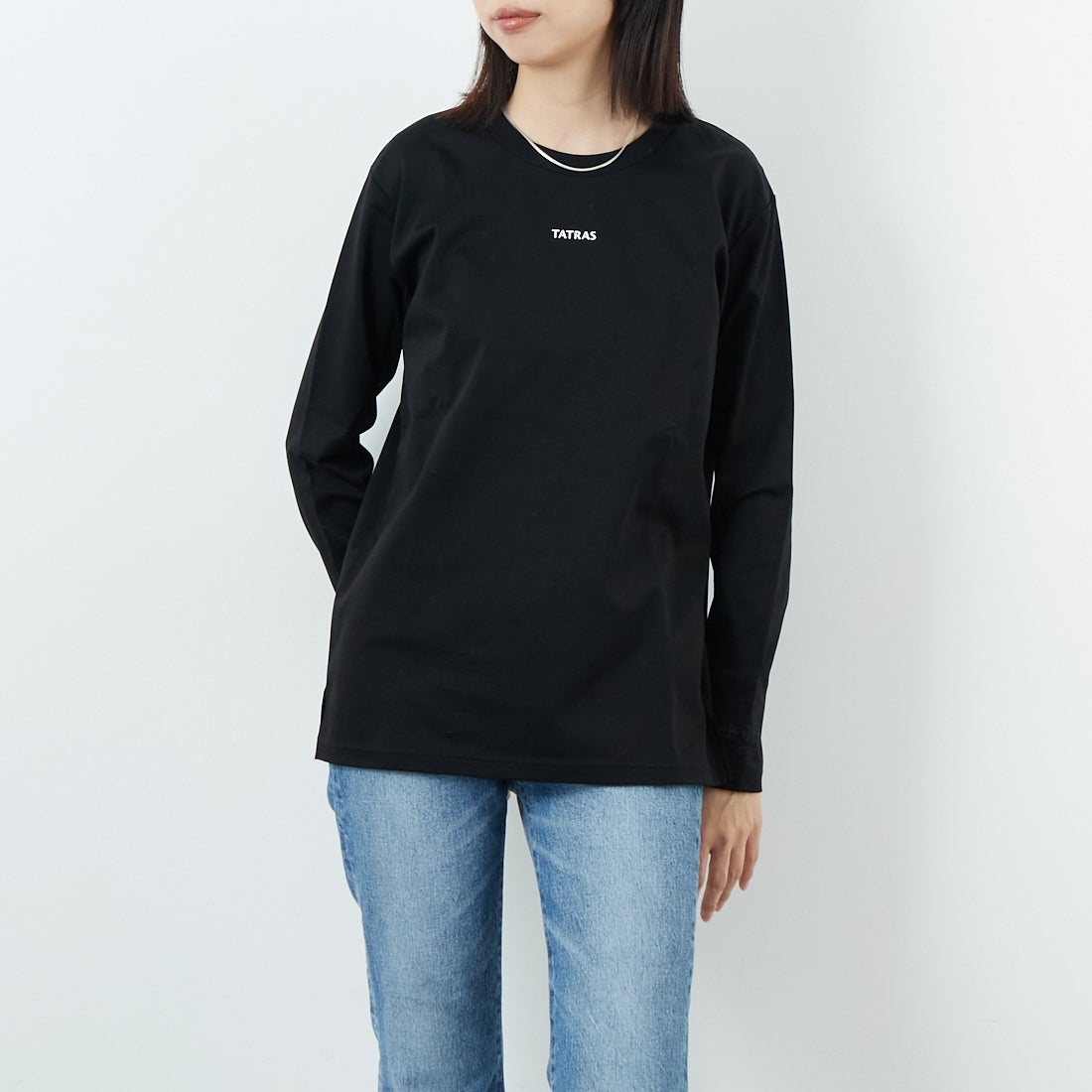 TATRAS [タトラス] VITA ロングスリーブTシャツ [LJXA0209083588] BLACK &&モデル身長：162cm 着用サイズ：2&&