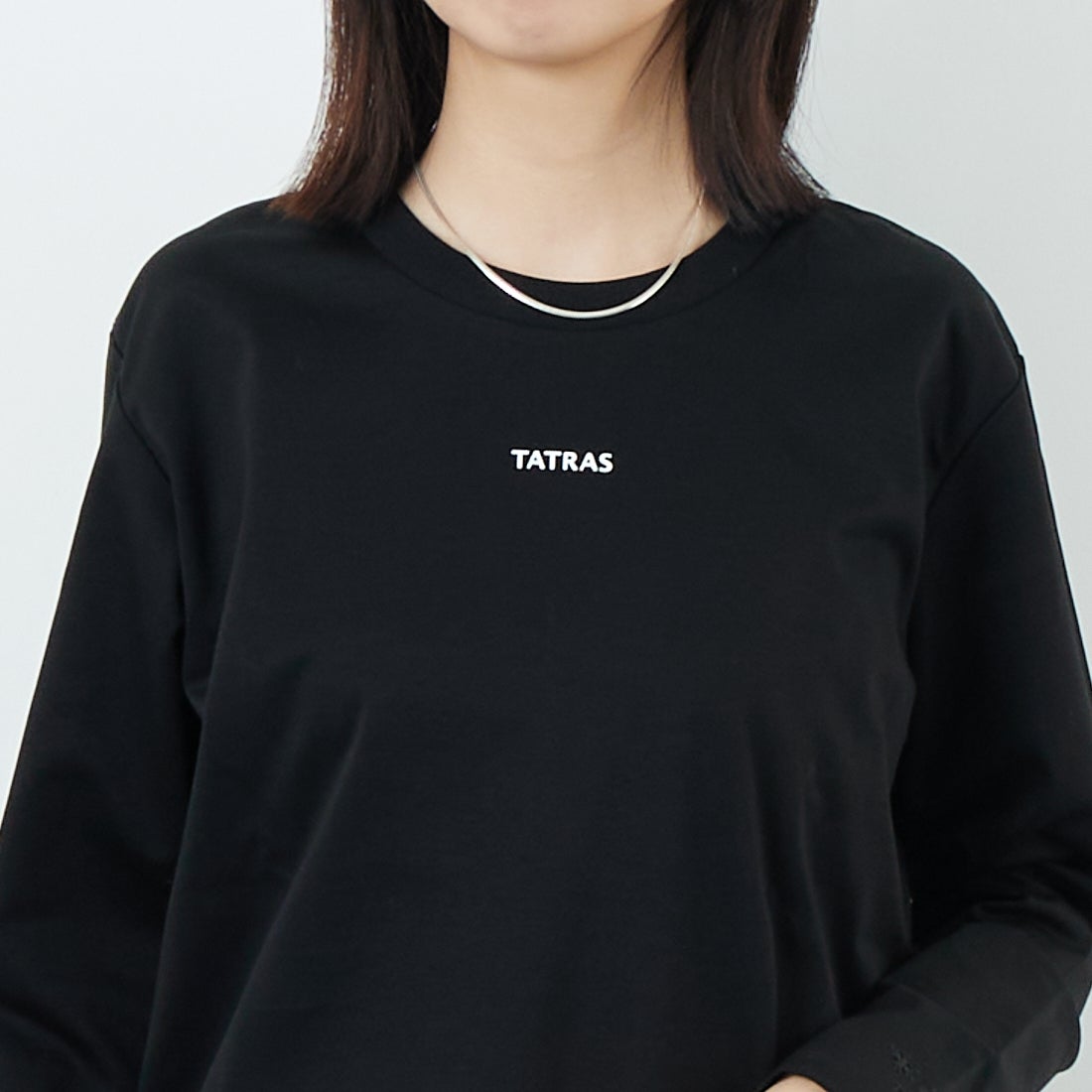 TATRAS [タトラス] VITA ロングスリーブTシャツ [LJXA0209083588] BLACK &&モデル身長：162cm 着用サイズ：2&&