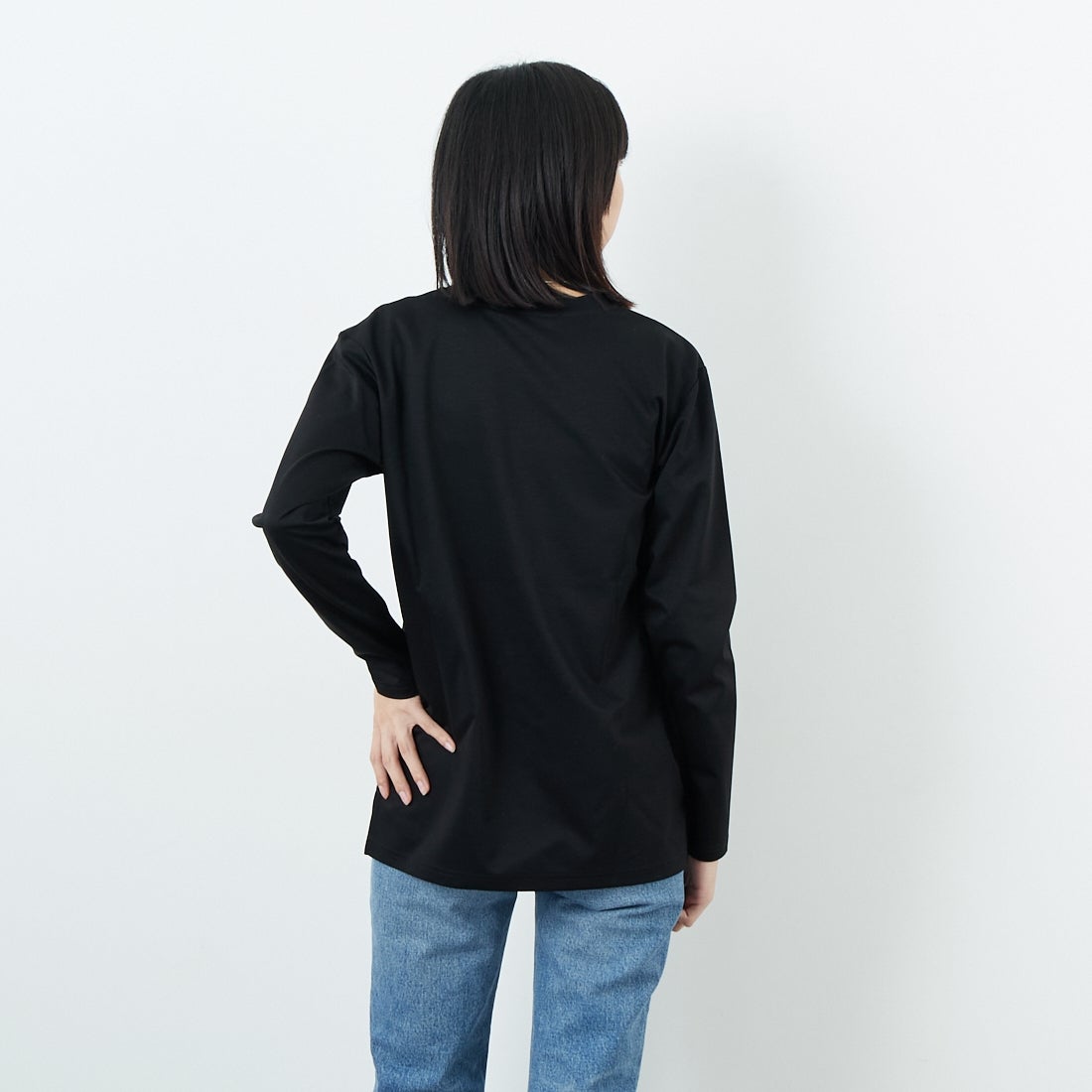 TATRAS [タトラス] OLITICA ロングスリーブTシャツ [LJXA0058083588] BLACK &&モデル身長：162cm 着用サイズ：2&&