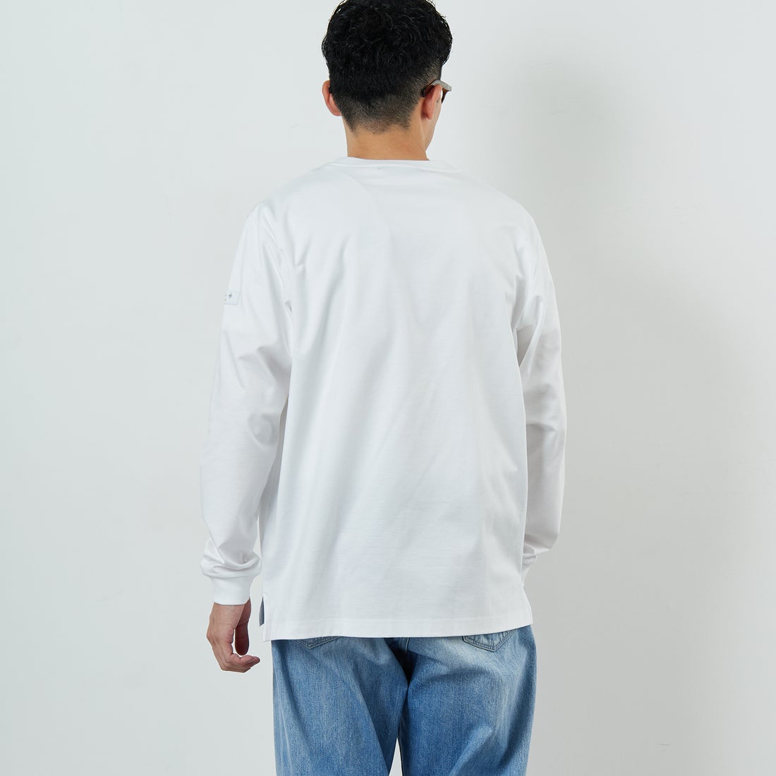 TATRAS [タトラス] OSMO ロングスリーブTシャツ [MJXA0377083588] WHITE &&モデル身長：168cm 着用サイズ：1&&