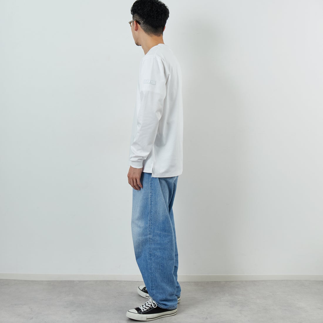 TATRAS [タトラス] OSMO ロングスリーブTシャツ [MJXA0377083588] WHITE &&モデル身長：168cm 着用サイズ：1&&