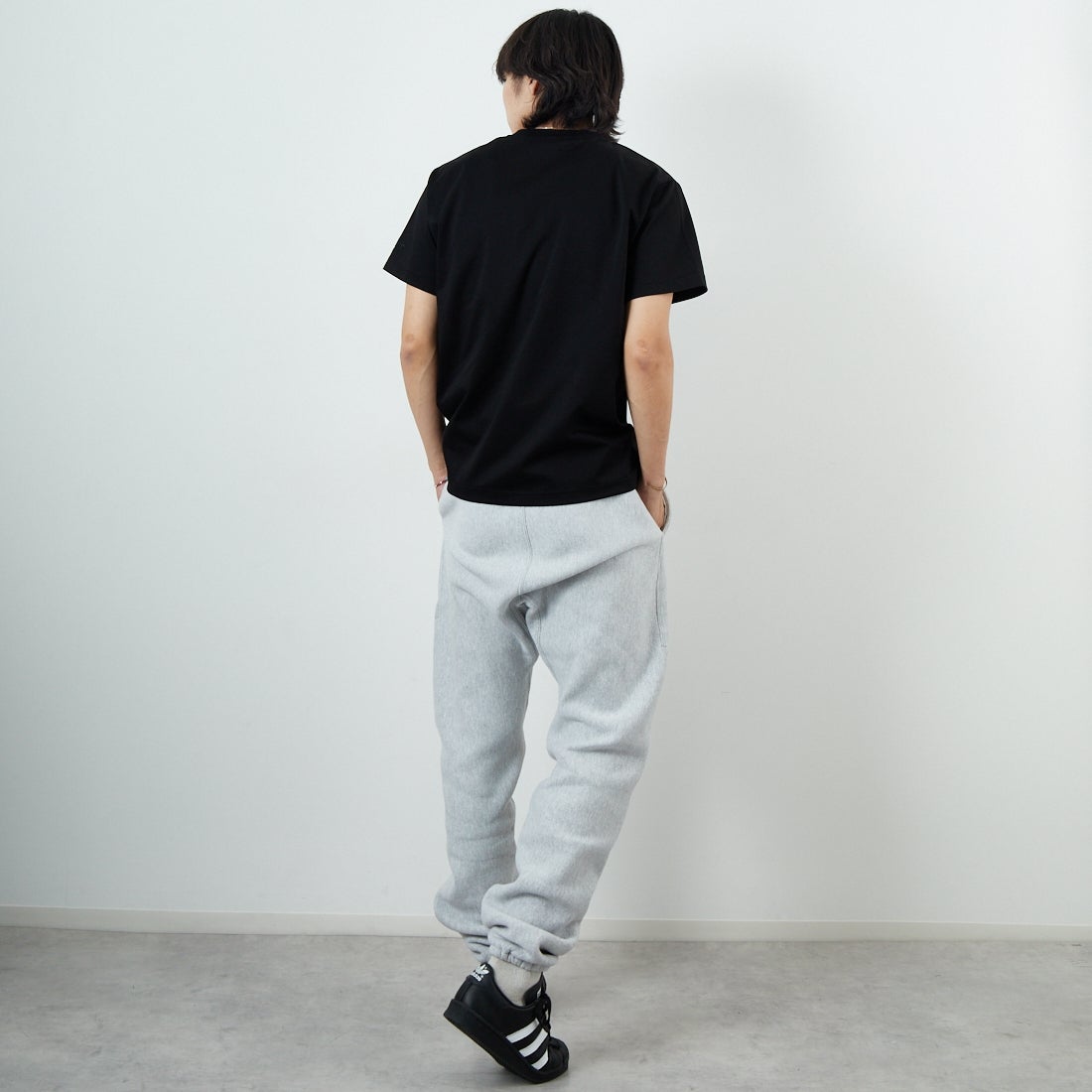 TATRAS [タトラス] PACECO ショートスリーブTシャツ [MJXA0166083588] BLACK &&モデル身長：179cm 着用サイズ：1&&