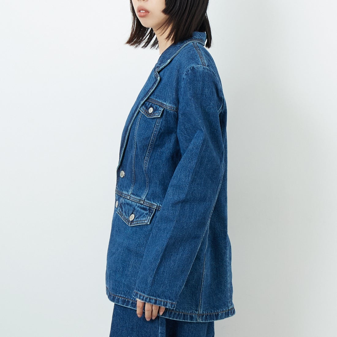 SOMETHING [サムシング] デニムブレザー [SAT006] 40 MID BLU &&モデル身長：162cm 着用サイズ：F&&