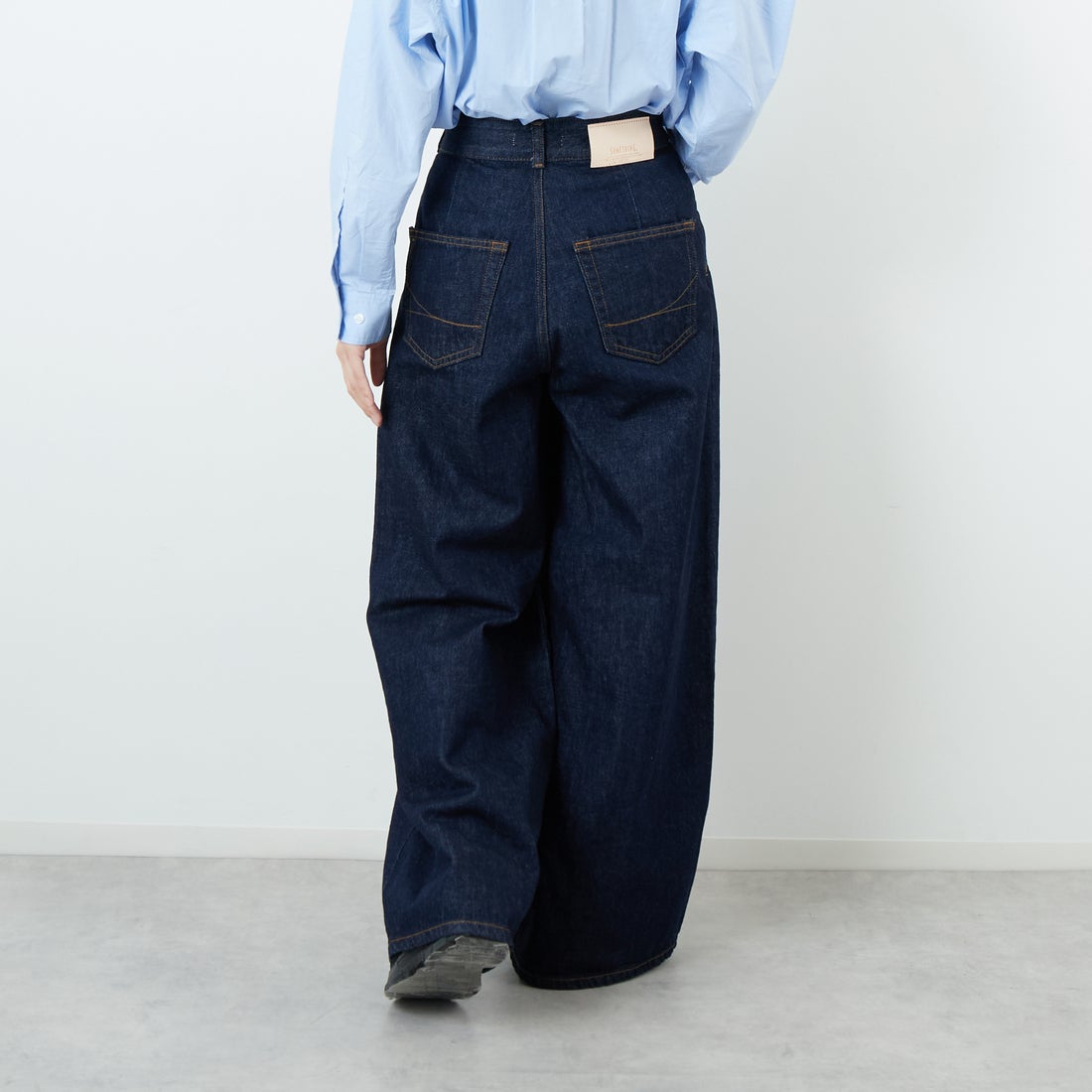 SOMETHING [サムシング] ラップワイドパンツ [SA1105] 00 O.W &&モデル身長：162cm 着用サイズ：XS&&