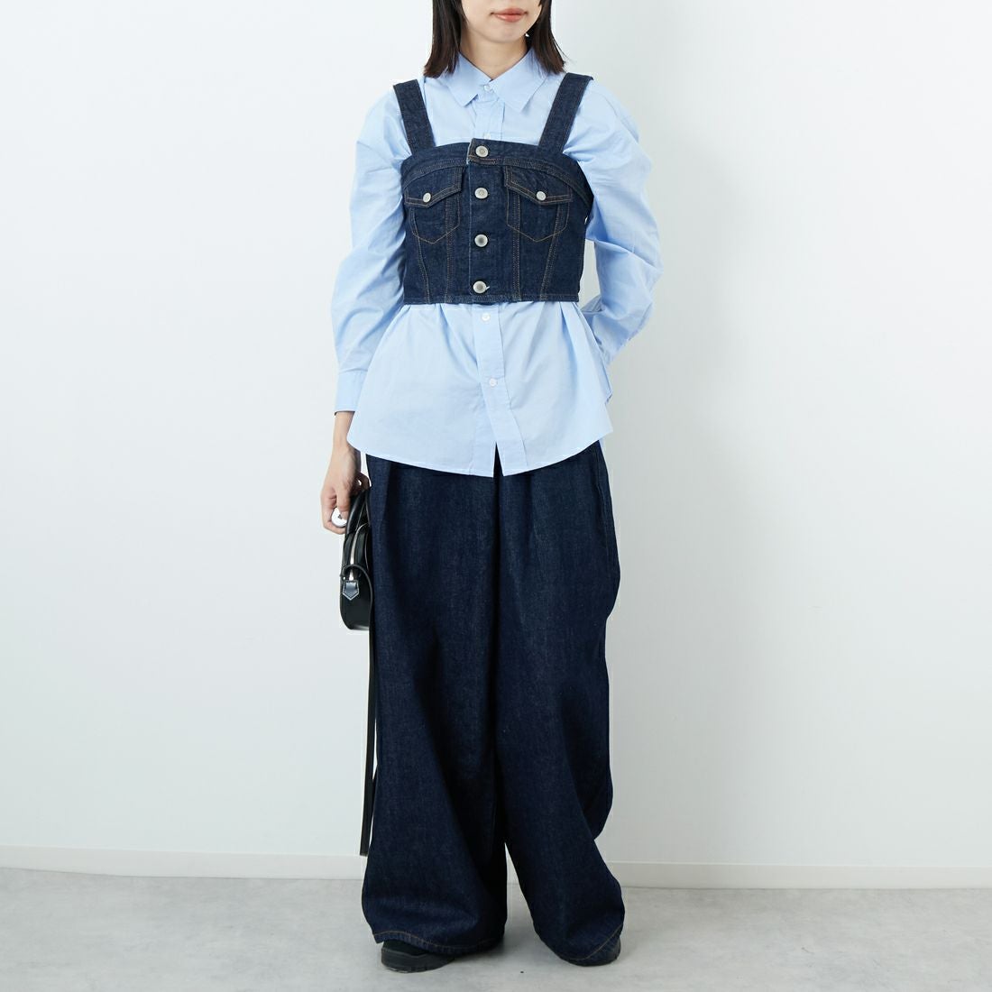 SOMETHING [サムシング] デニムビスチェ [SAT001] 00 O.W &&モデル身長：162cm 着用サイズ：F&&